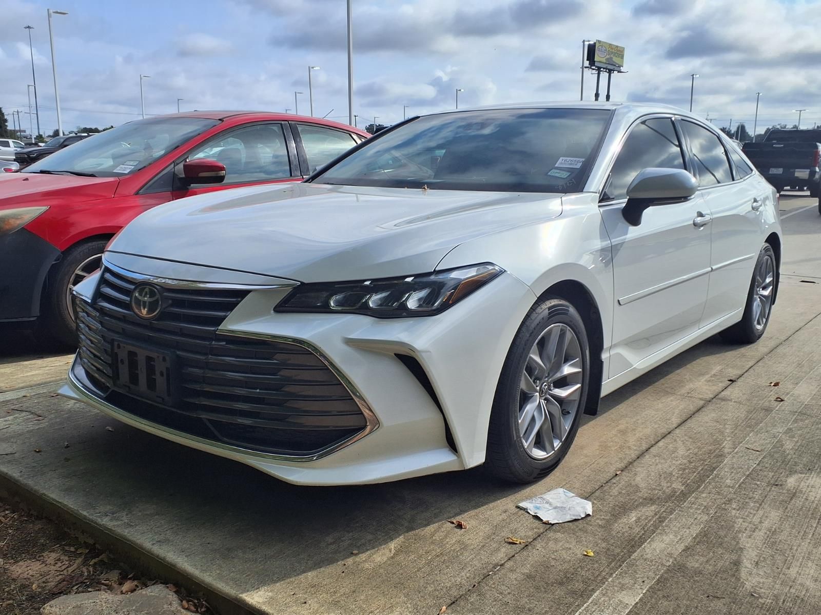 2019 Toyota Avalon XLE Beige at Emmons Autoplex
