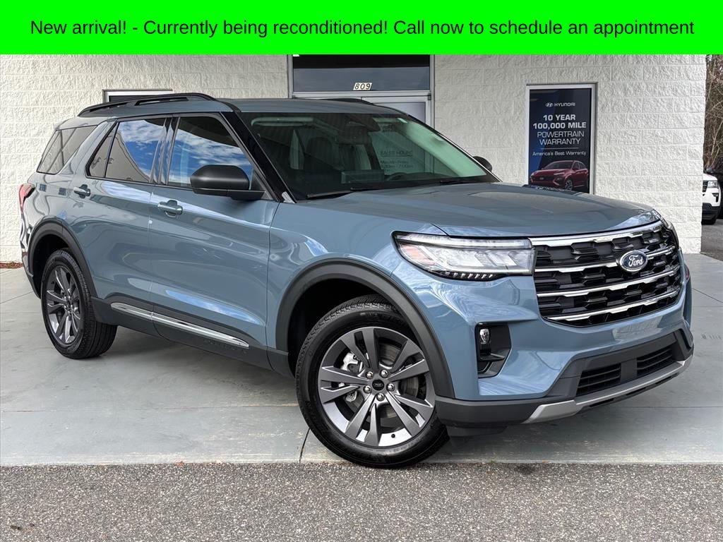 2025 Ford Explorer Active AWD