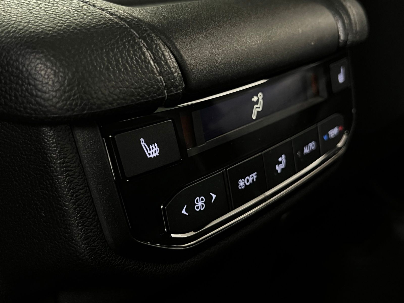 Thumbnail: 2026 Toyota Grand Highlander - 22