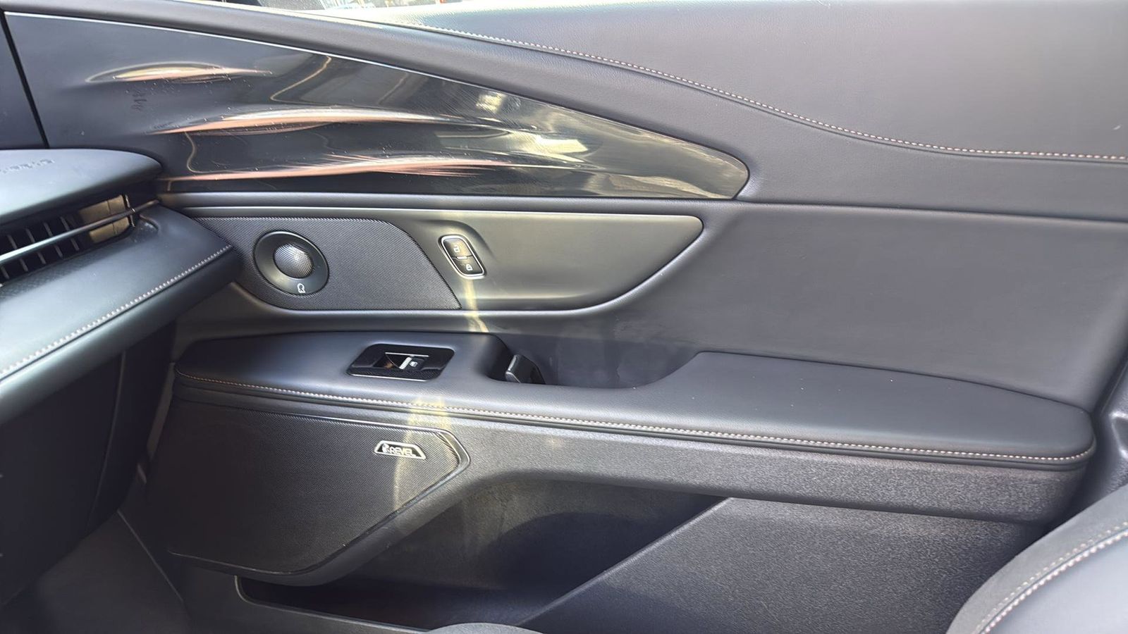 Used Car 2024 Lincoln Nautilus  Reserve For Sale Under $60,000 In Austin, Texas