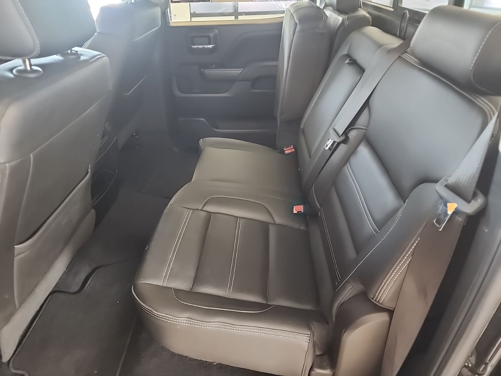 Used 2018 Onyx Black GMC Denali image 8