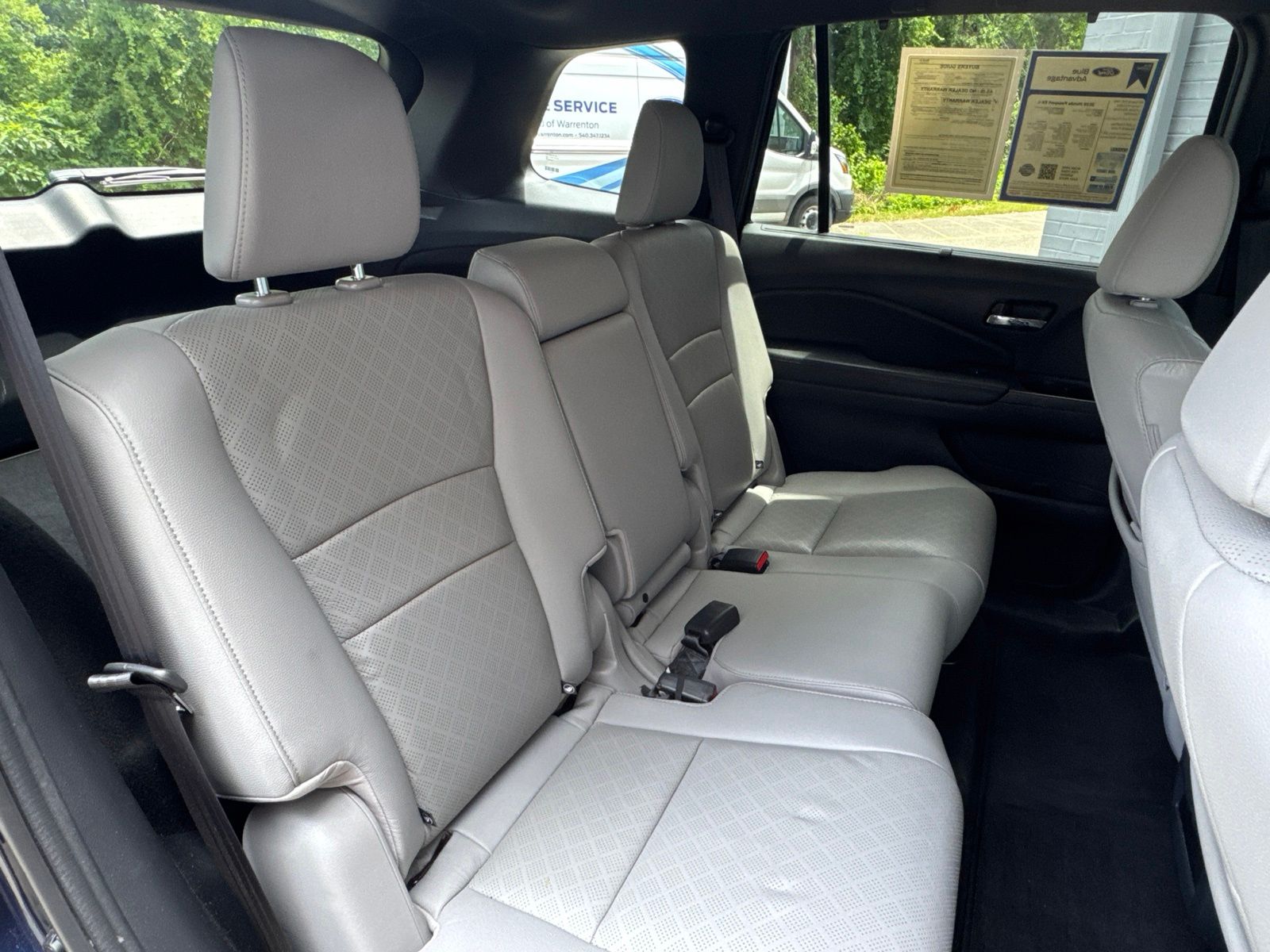 Used 2020 Obsidian Blue Pearl Honda EX-L image 27