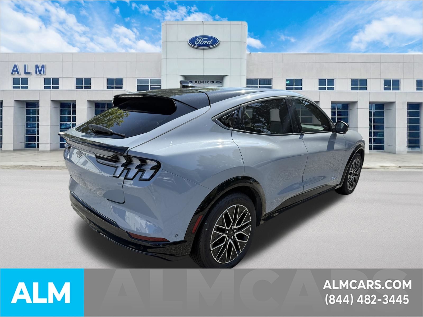 Used 2024 Gray Metallic Ford Premium image 5