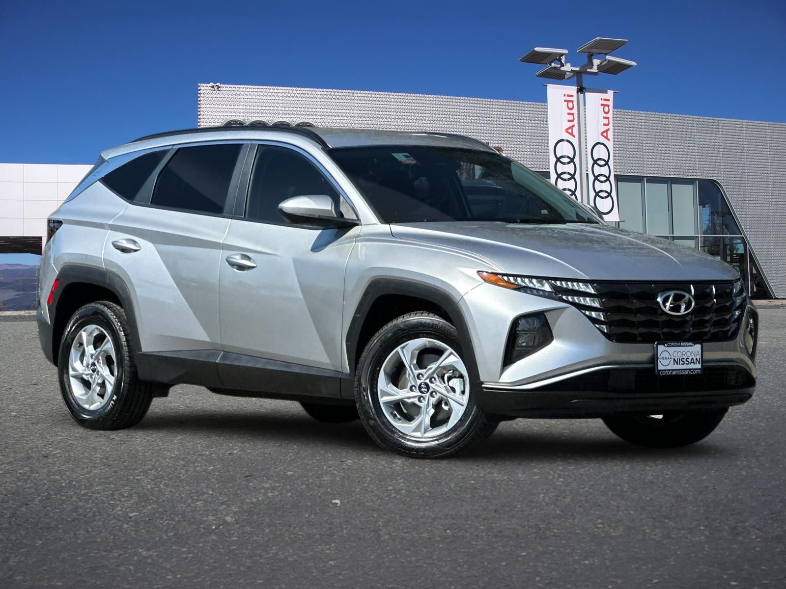 Shimmering Silver 2024 Hyundai Tucson SUV / Crossover All-Wheel Drive 8-Speed Automatic