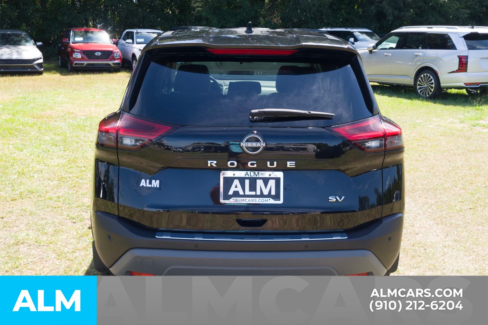 2023 Nissan Rogue SV photo 6