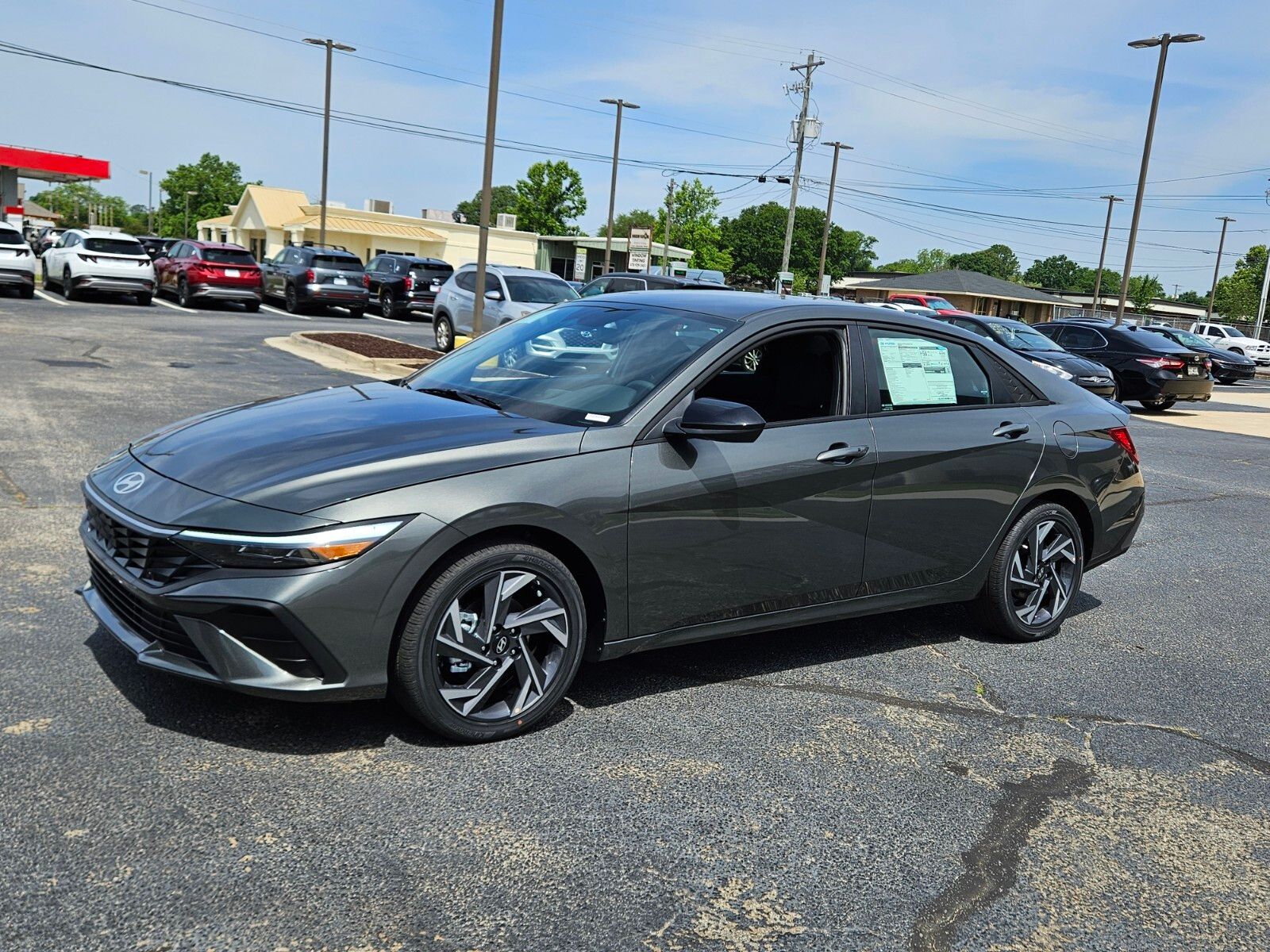 New 2025 Gray Hyundai SEL Sport image 3