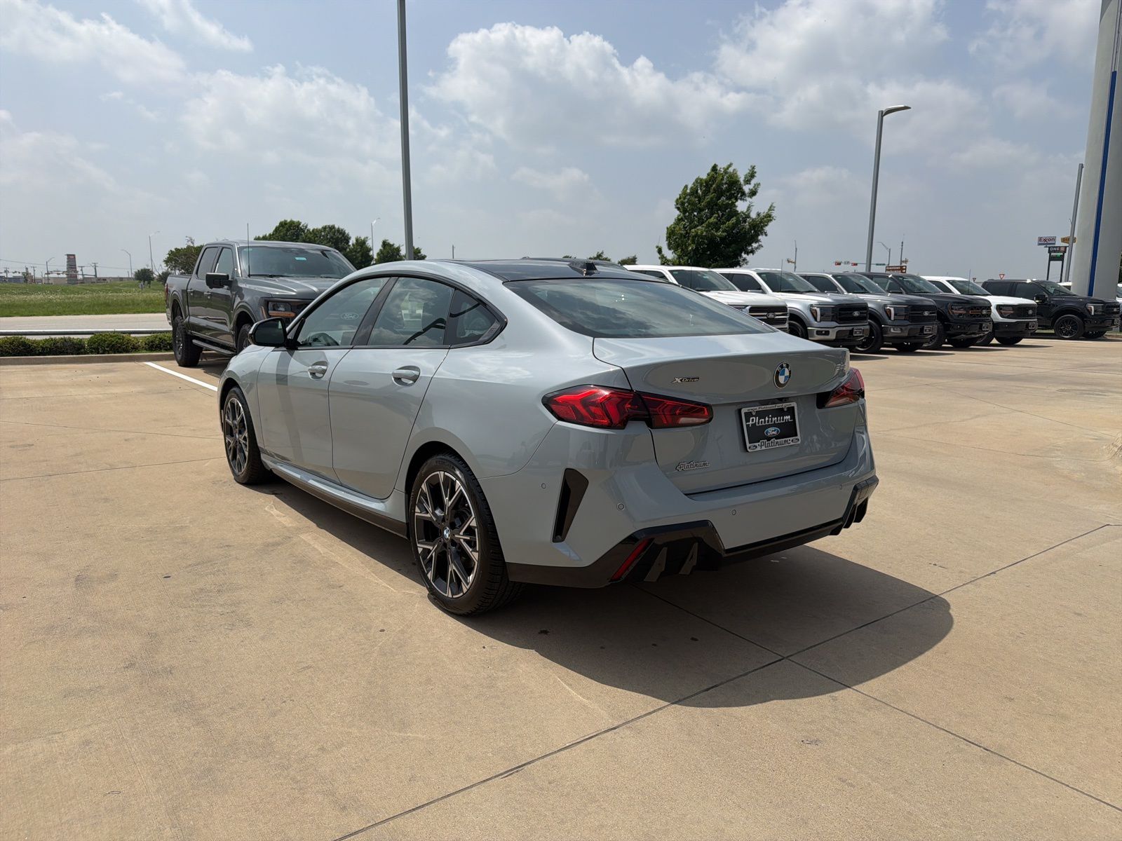 View vehicle photo 3
