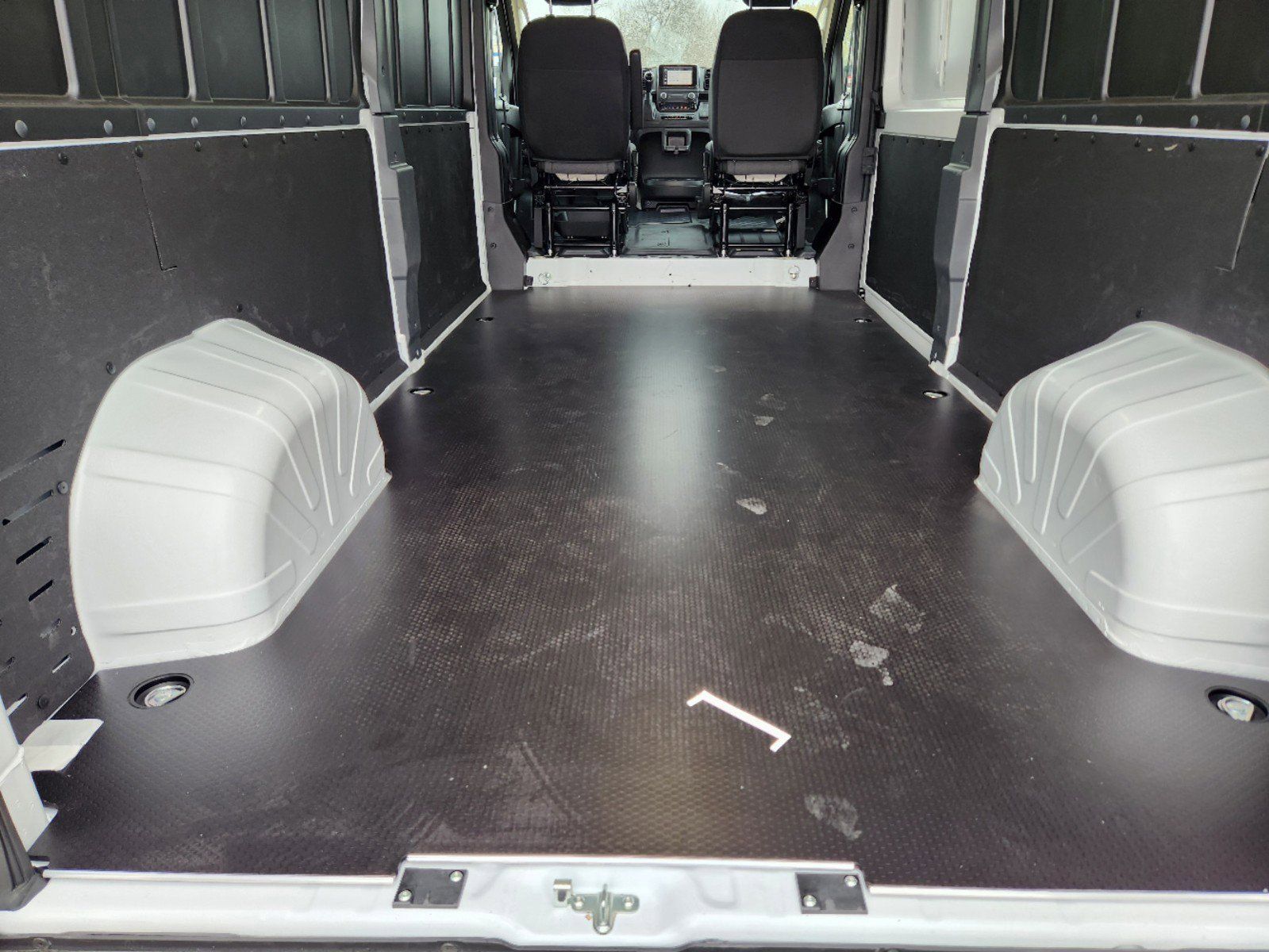 2025 Ram ProMaster 2500 High Roof 28