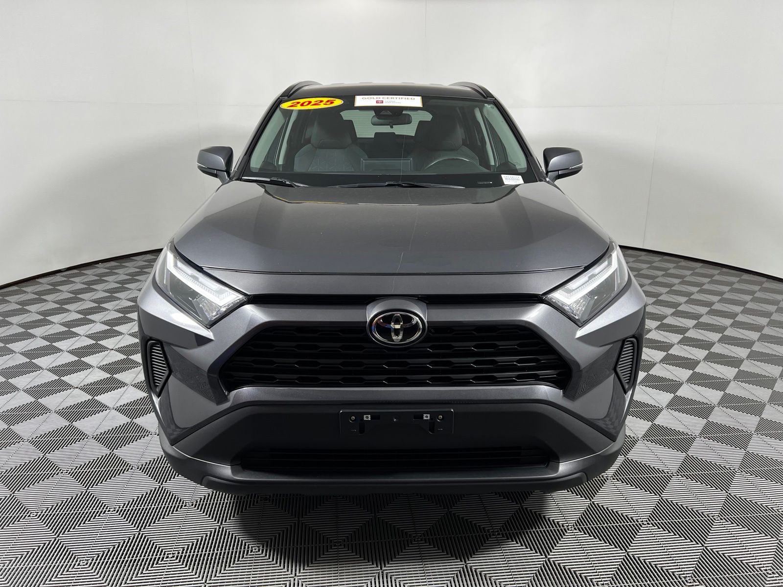 Thumbnail: 2025 Toyota RAV4 - 2