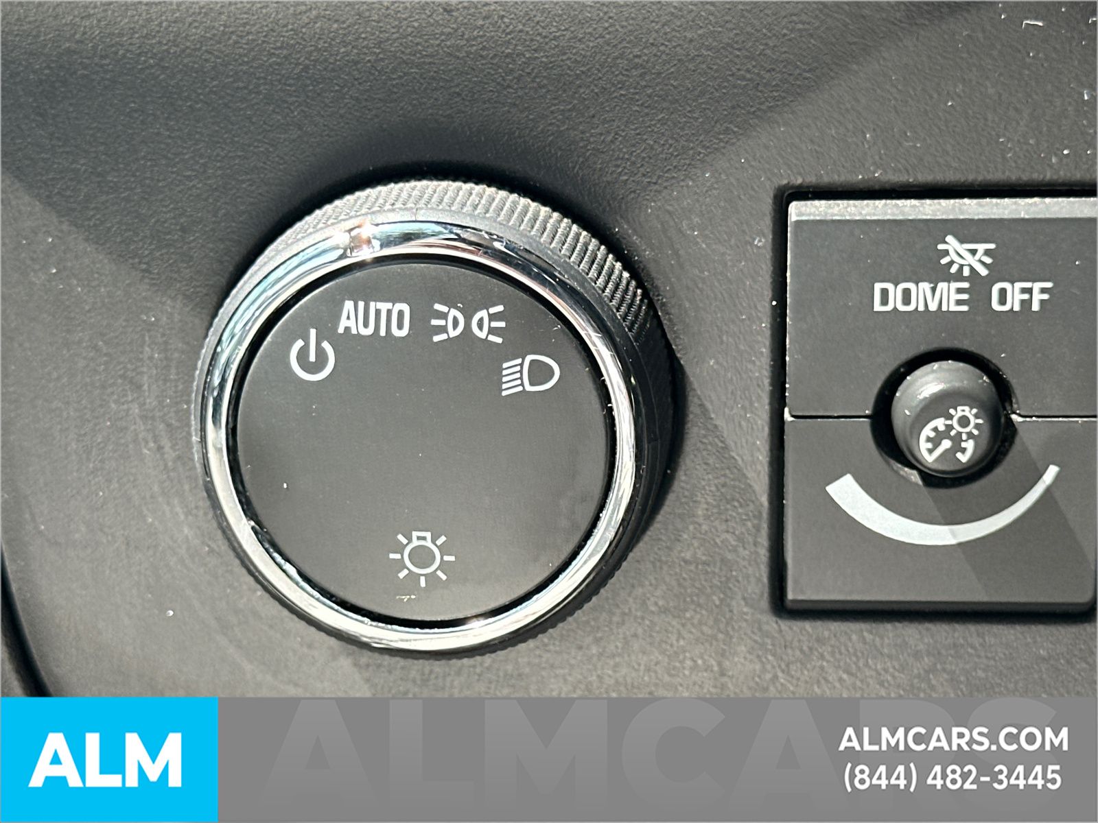 Used 2025 White Chevrolet LT image 31