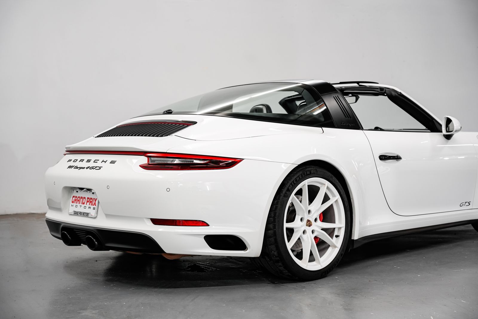 2019 Porsche 911 Targa 4 GTS — photo 38