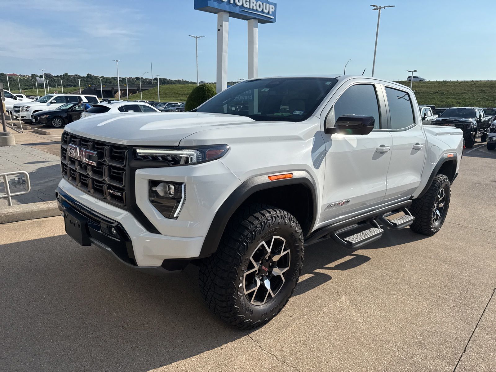 Summit White 2024 GMC Canyon AT4X Crew Cab 4WD Pickup Truck Four-Wheel Drive 8-Speed Automatic