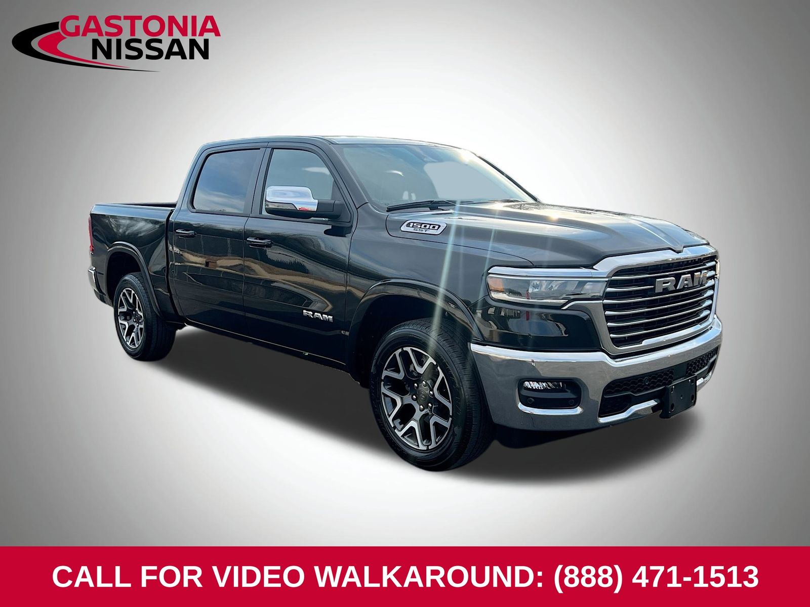 2025 RAM 1500 Laramie Crew Cab 4WD