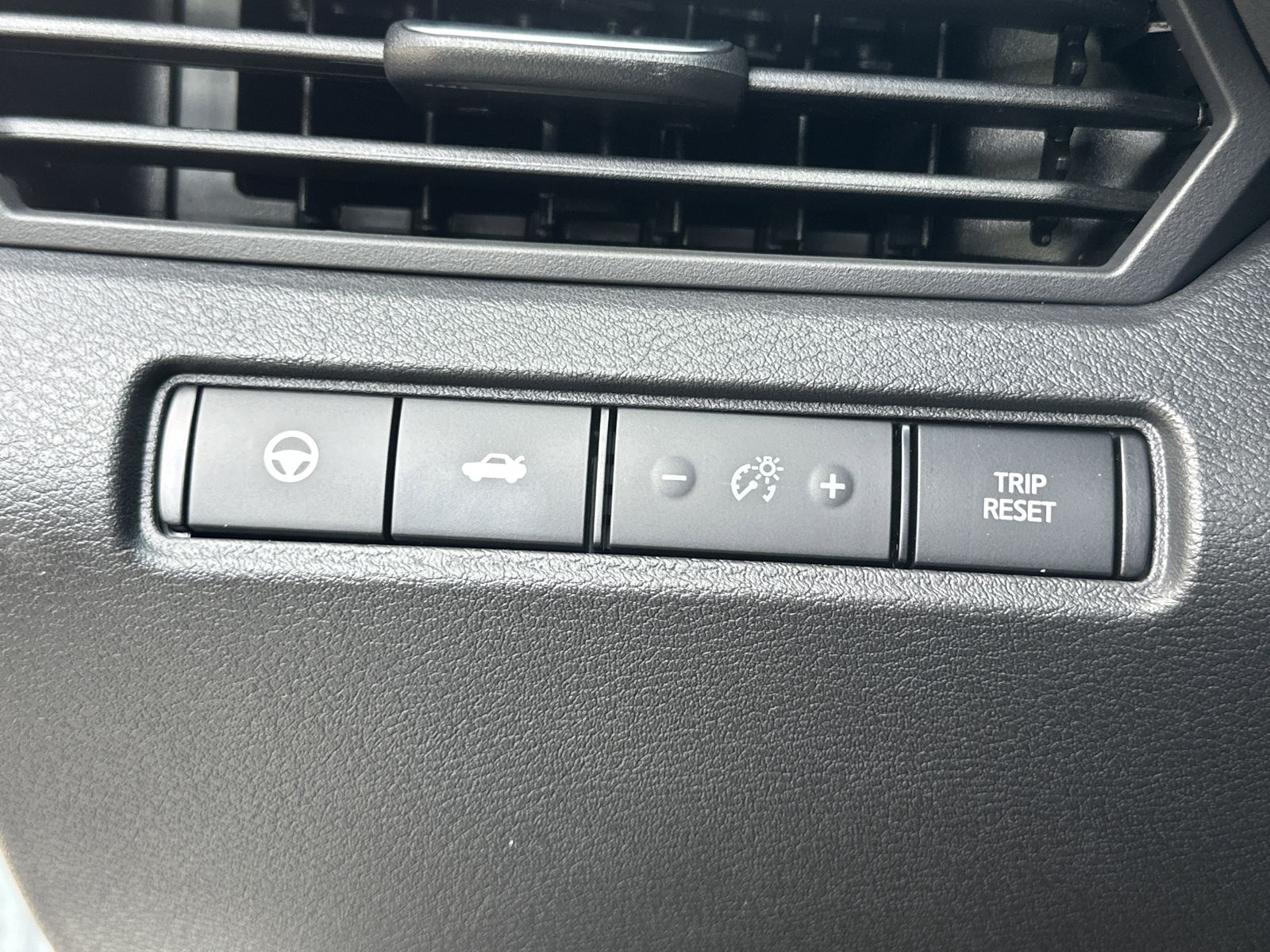 2025 Nissan Altima 2.5 SV photo 16