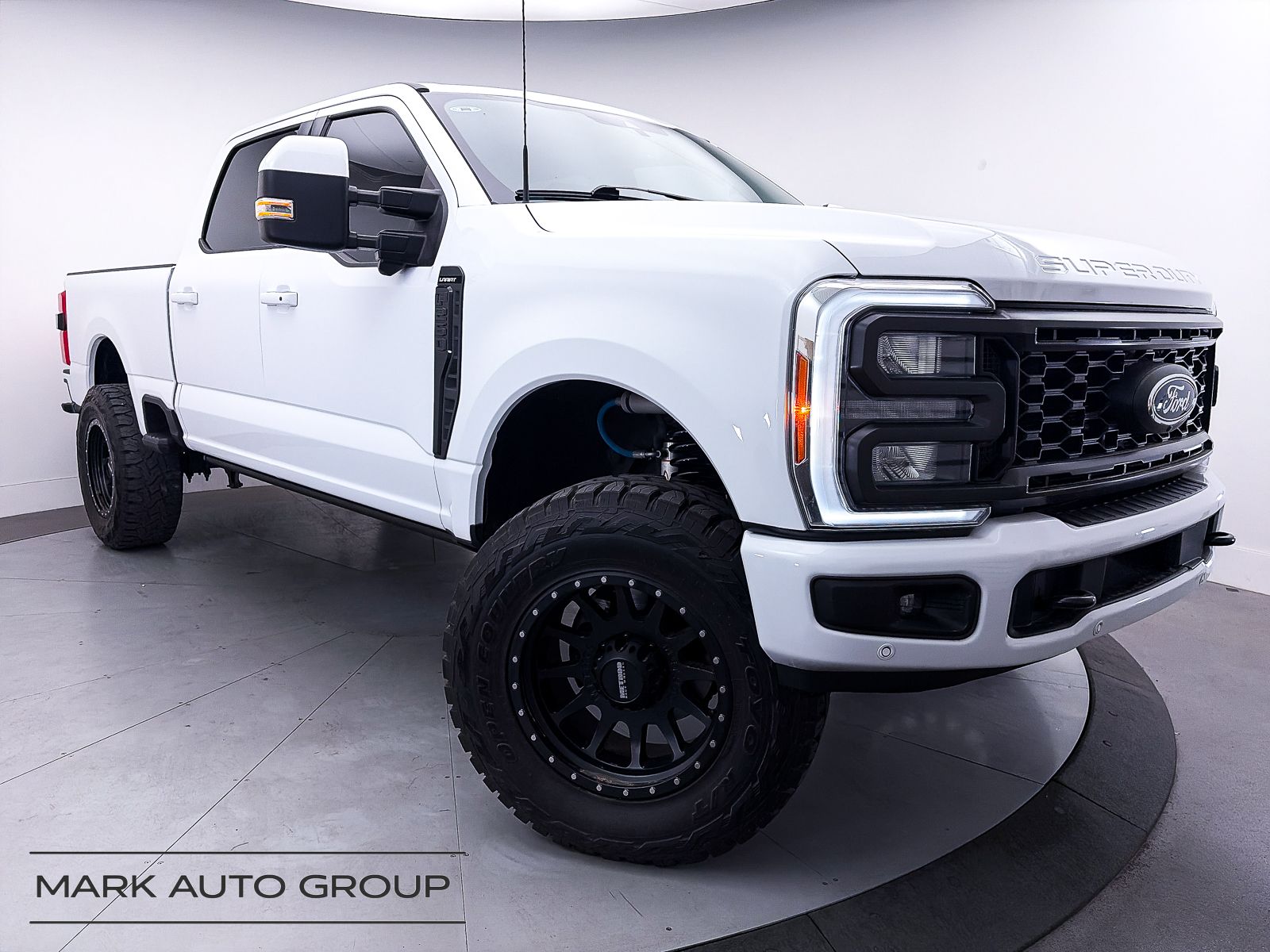 2023 Ford F-250SD Lariat