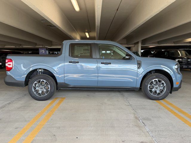 New 2025 Azure Gray Metallic Tri-Coat Ford XLT image 8