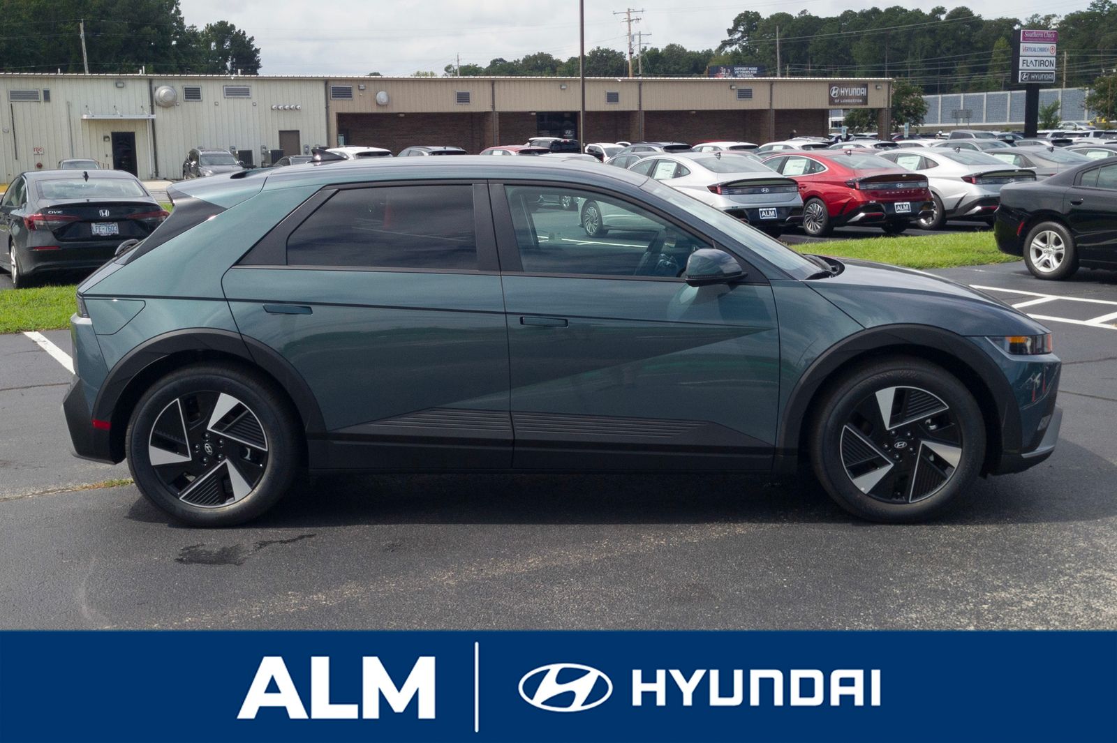 2025 Hyundai Ioniq 5 SE photo 4