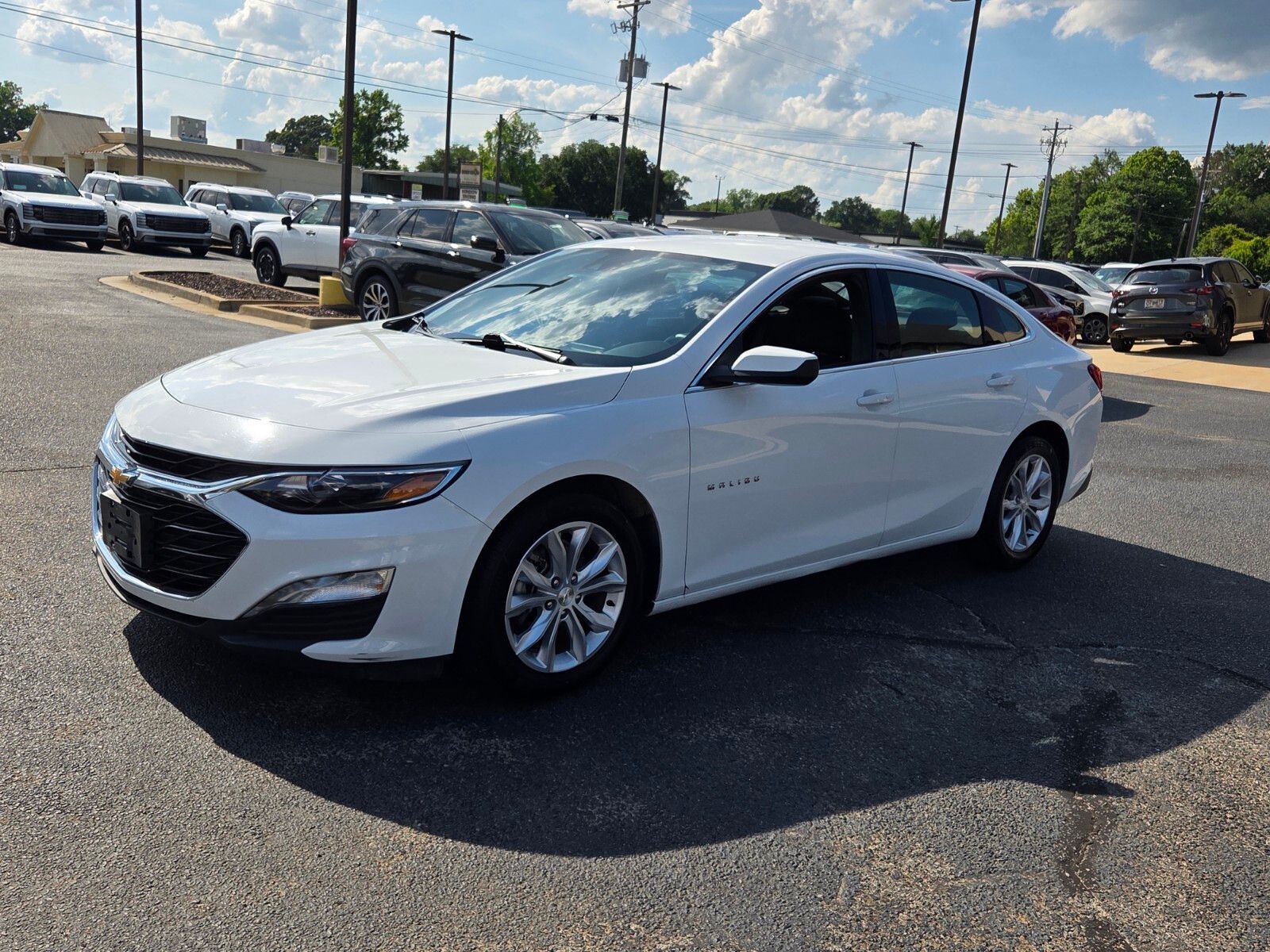 Used 2024 White Chevrolet LT image 3