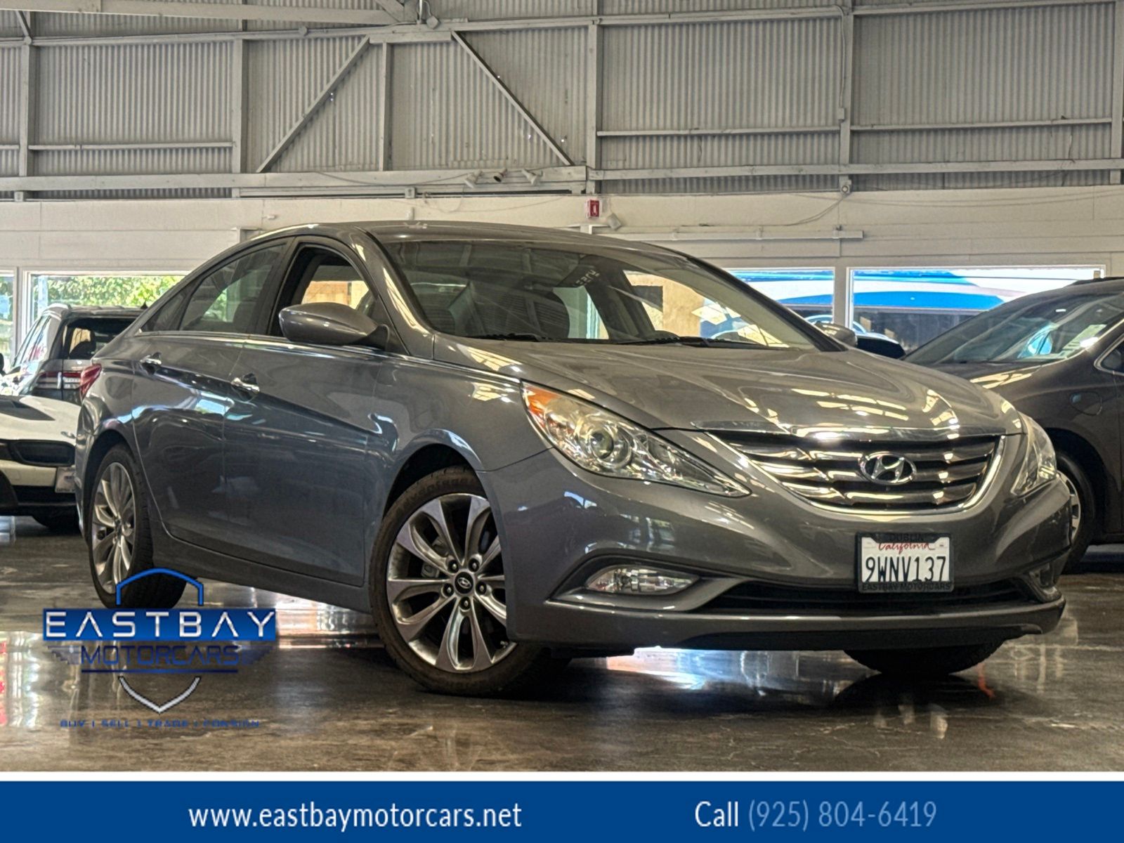 Harbor Gray Metallic 2013 Hyundai Sonata Sedan Front-Wheel Drive 6-Speed Automatic