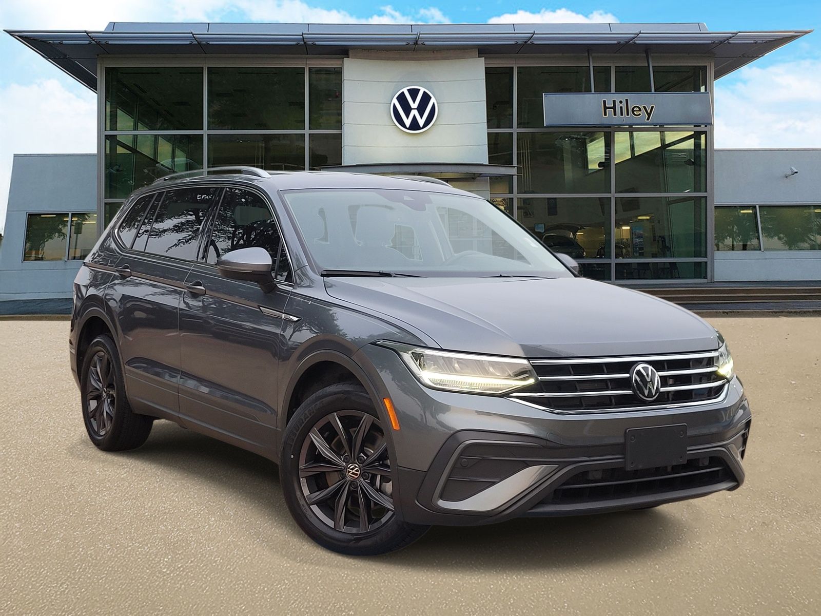 used 2022 Volkswagen Tiguan car, priced at $21,900