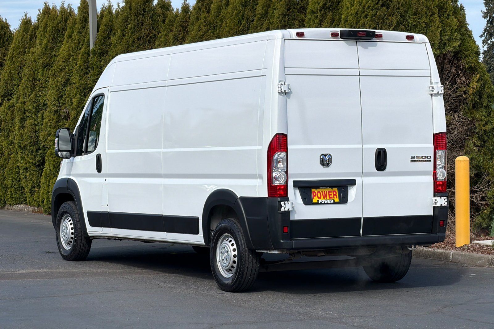 View vehicle photo 6