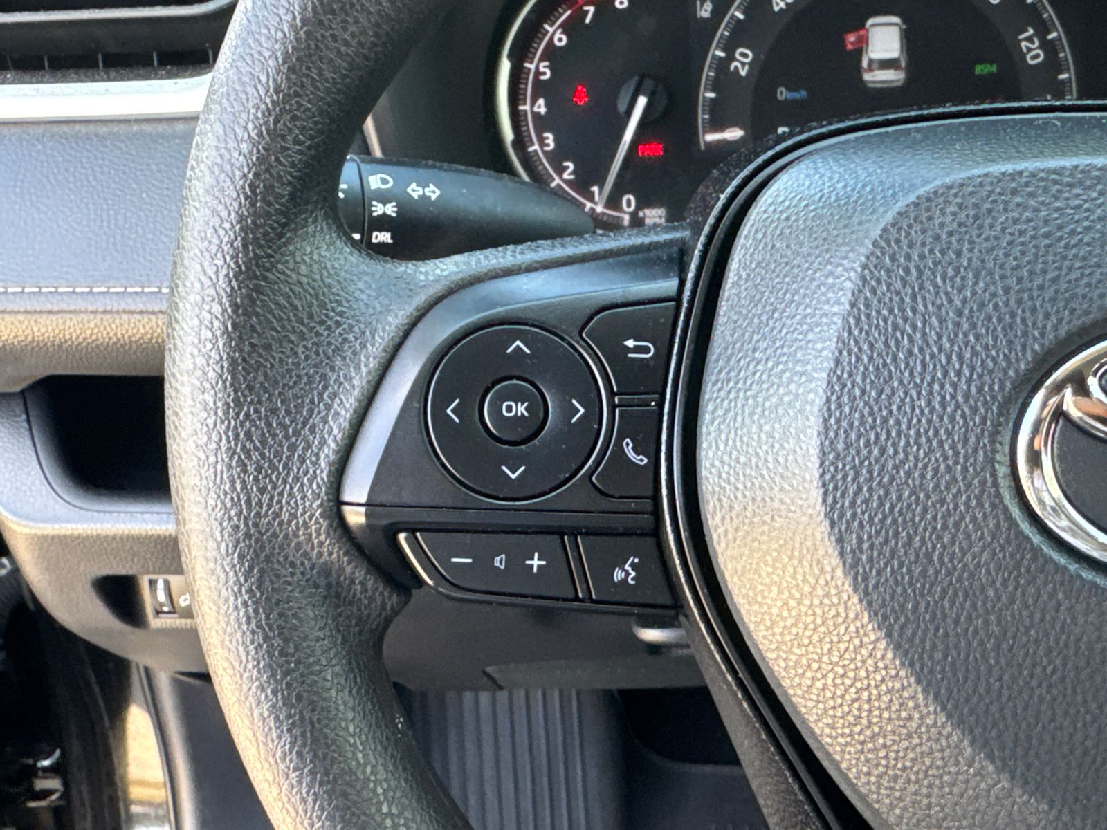 Used 2025 Black Toyota LE image 24