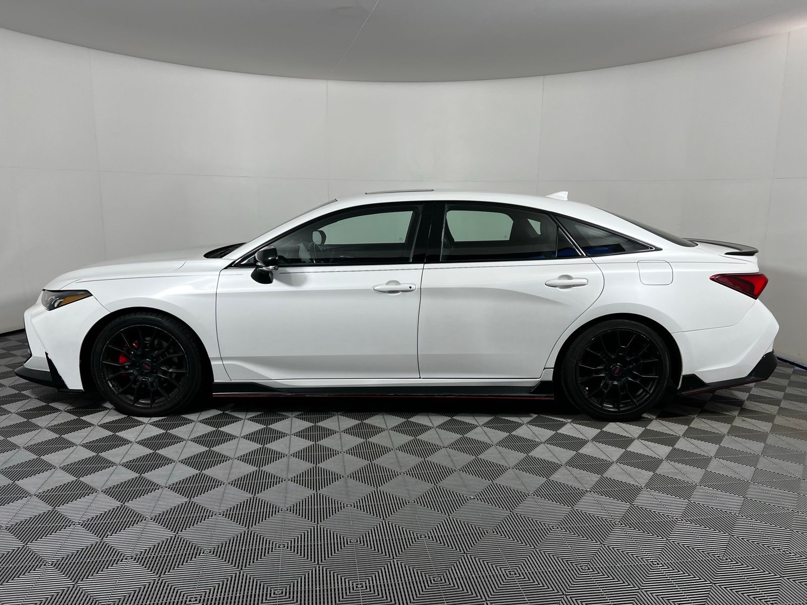 2020 Toyota Avalon TRD 8