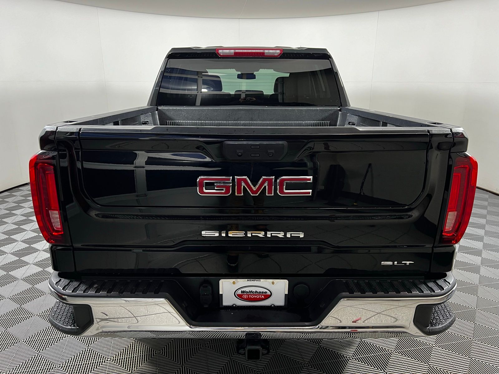 2024 GMC Sierra 1500 SLT 5