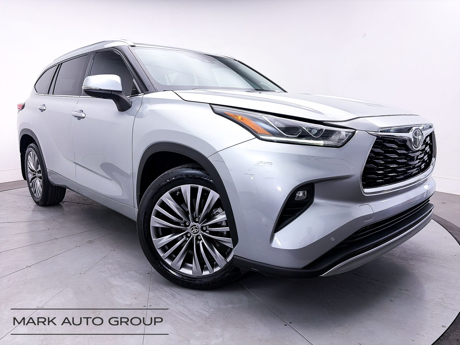 2020 Toyota Highlander Platinum