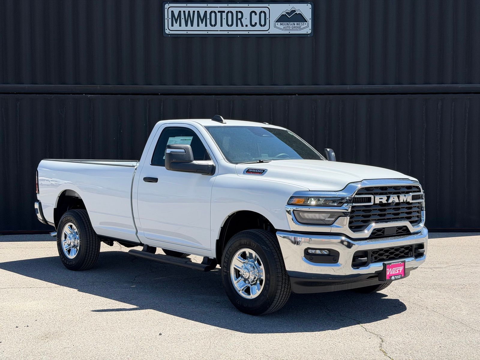 2026 RAM 3500 Tradesman 4X4 Regular cab's photo