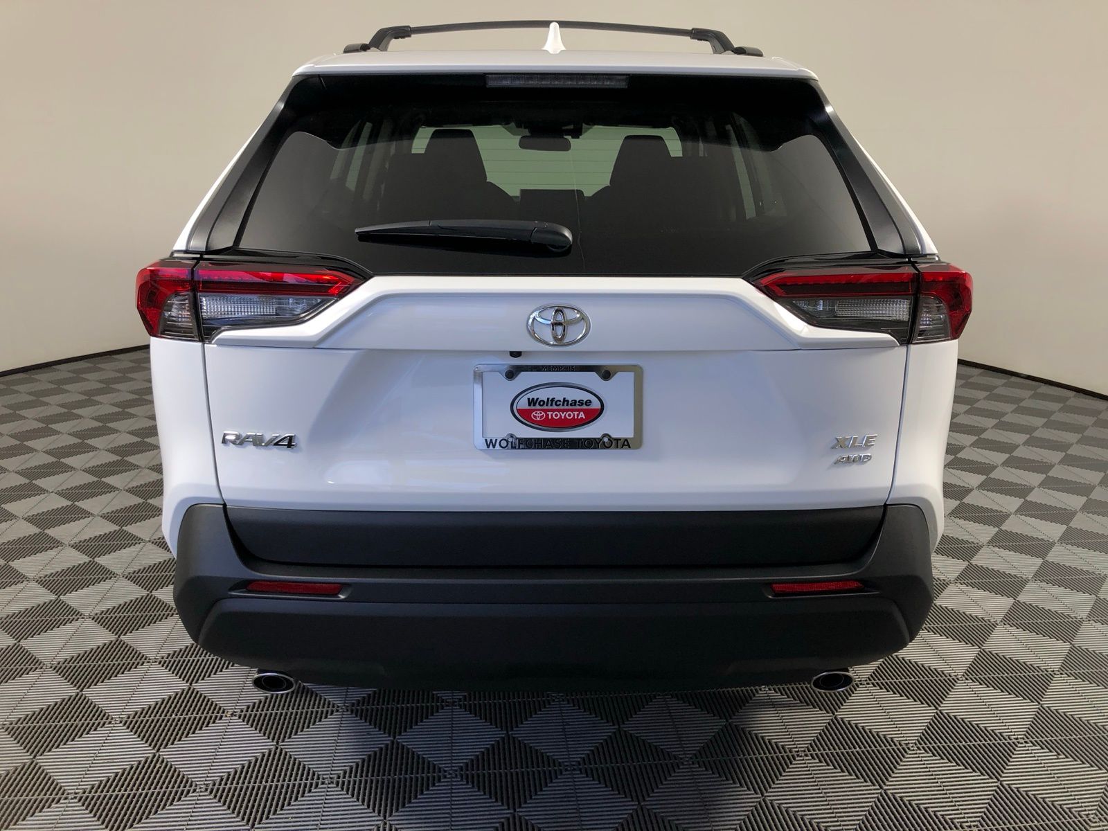 2025 Toyota RAV4 XLE 6
