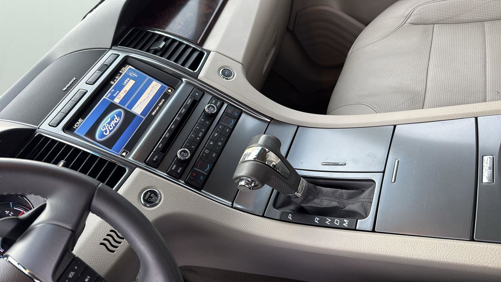 Used Car 2011 Ford Taurus  Limited For Sale Under $10,000 In Austin, Texas