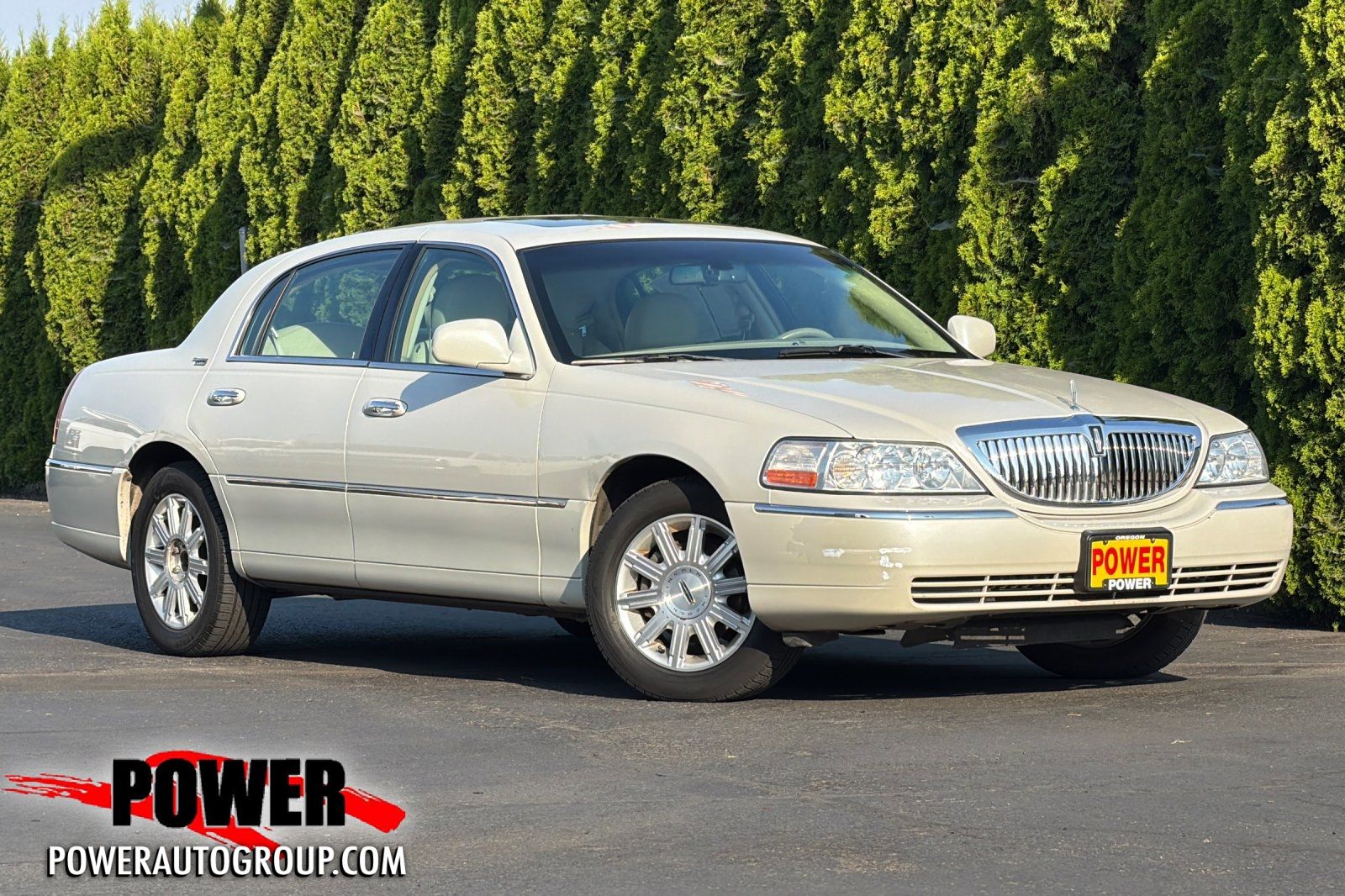2006 Lincoln Town Car Signature Limited