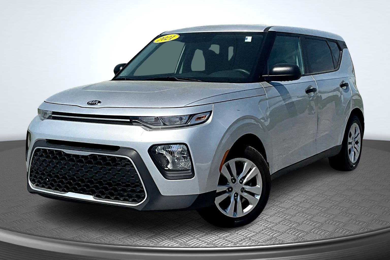 Sparkling Silver 2021 Kia Soul SUV / Crossover Front-Wheel Drive 6-Speed Manual