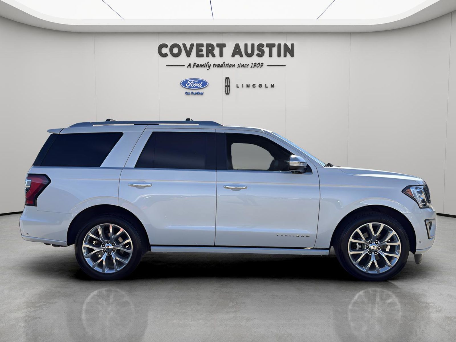 Used Car 2019 Ford Expedition  Platinum For Sale Under $30,000 In Austin, Texas