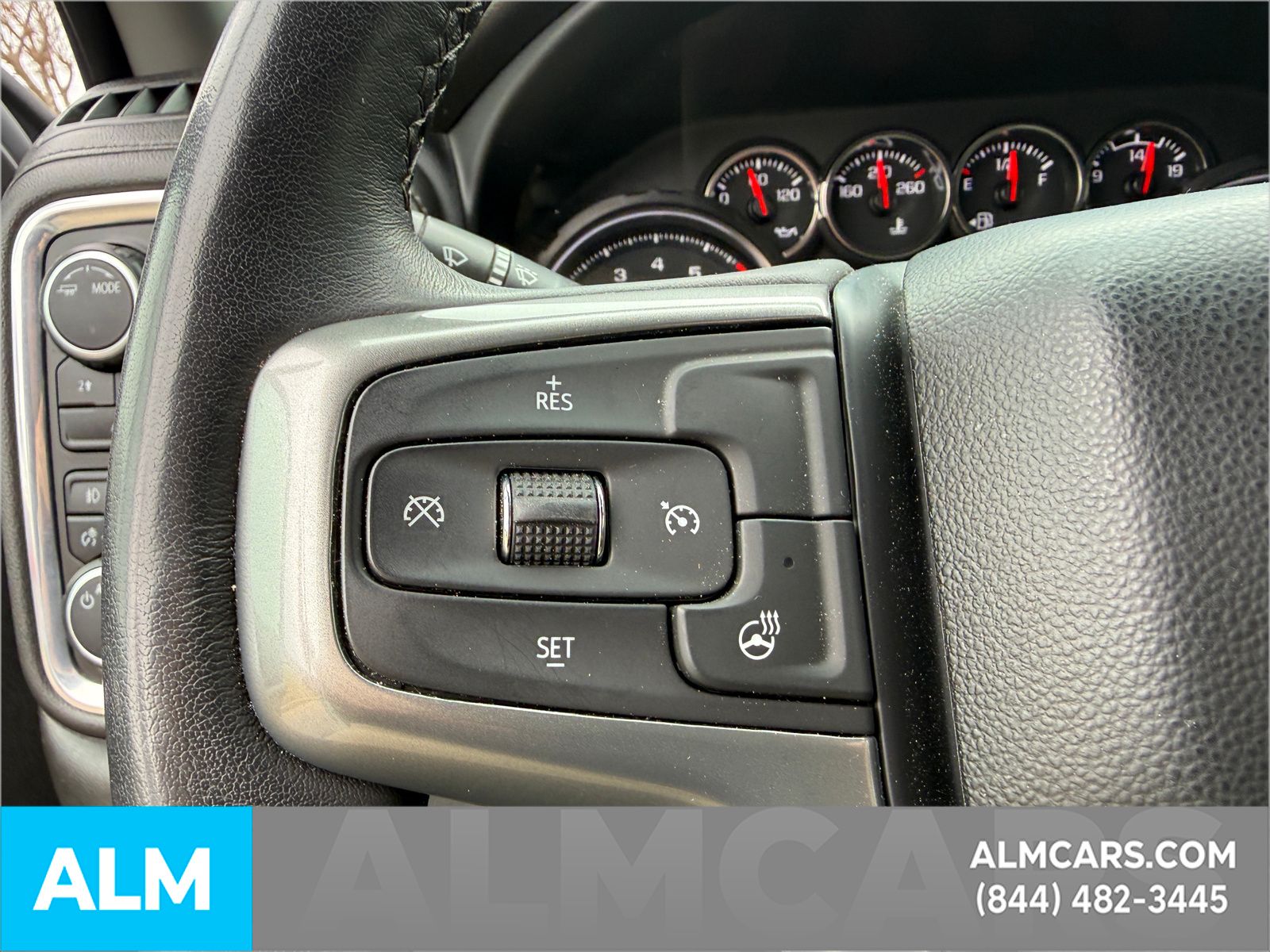 Used 2022 White Chevrolet LT image 28