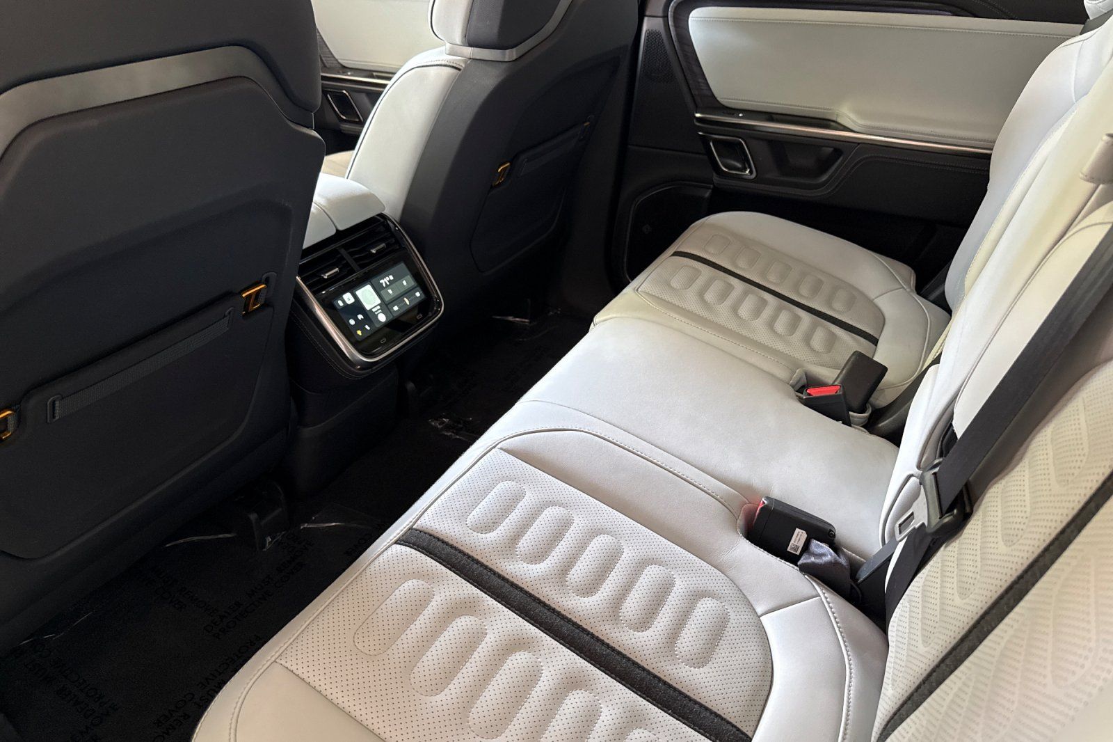 Used 2023 Rivian R1S SUV