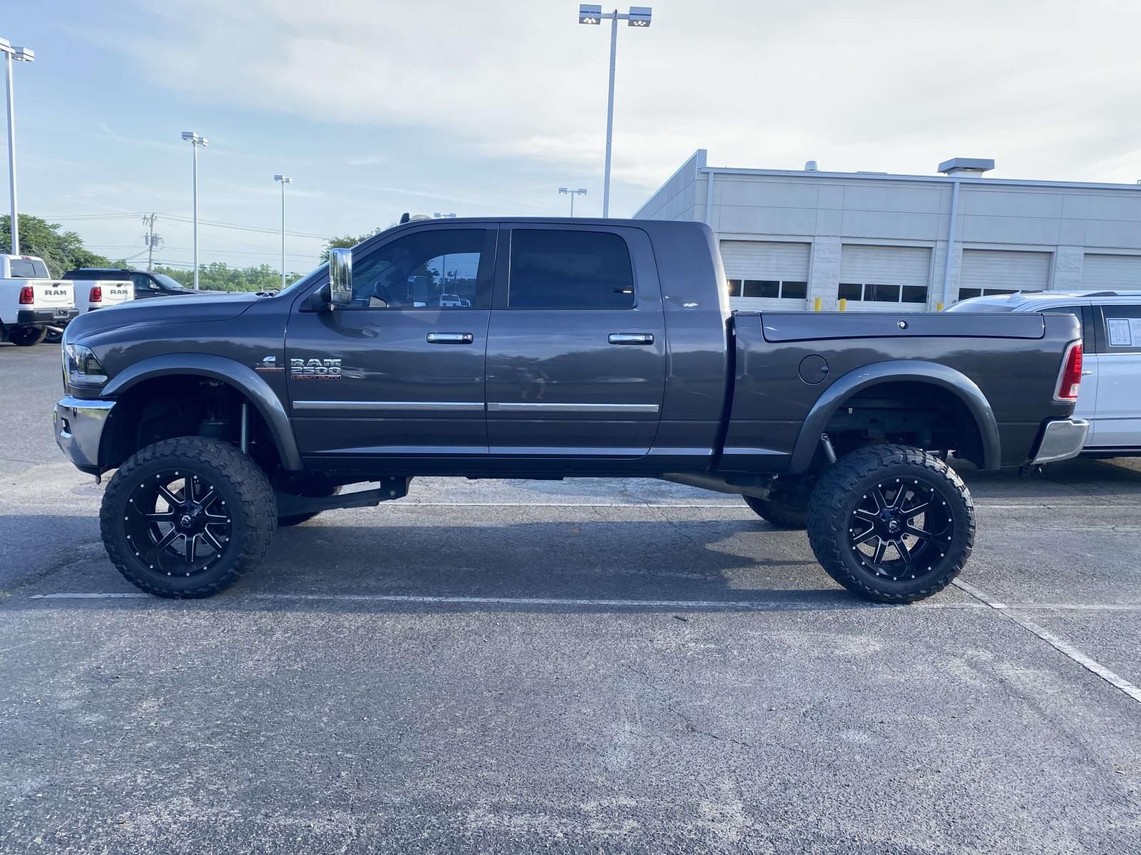 View vehicle photo 5
