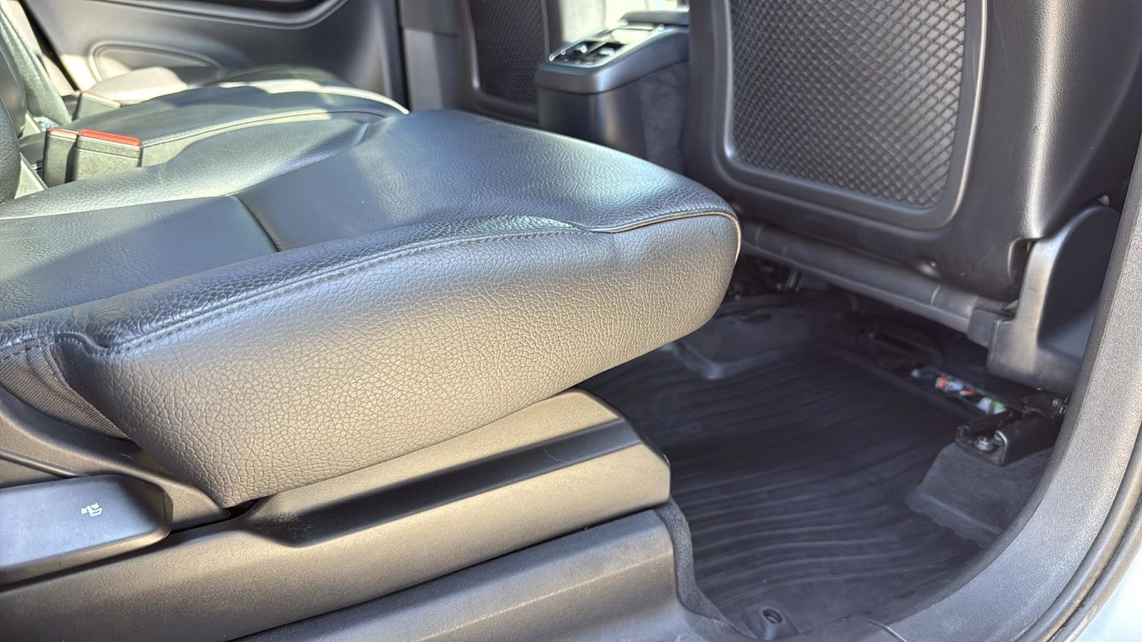 Used Car 2016 Volvo Xc90  T6 Momentum For Sale Under $20,000 In Austin, Texas