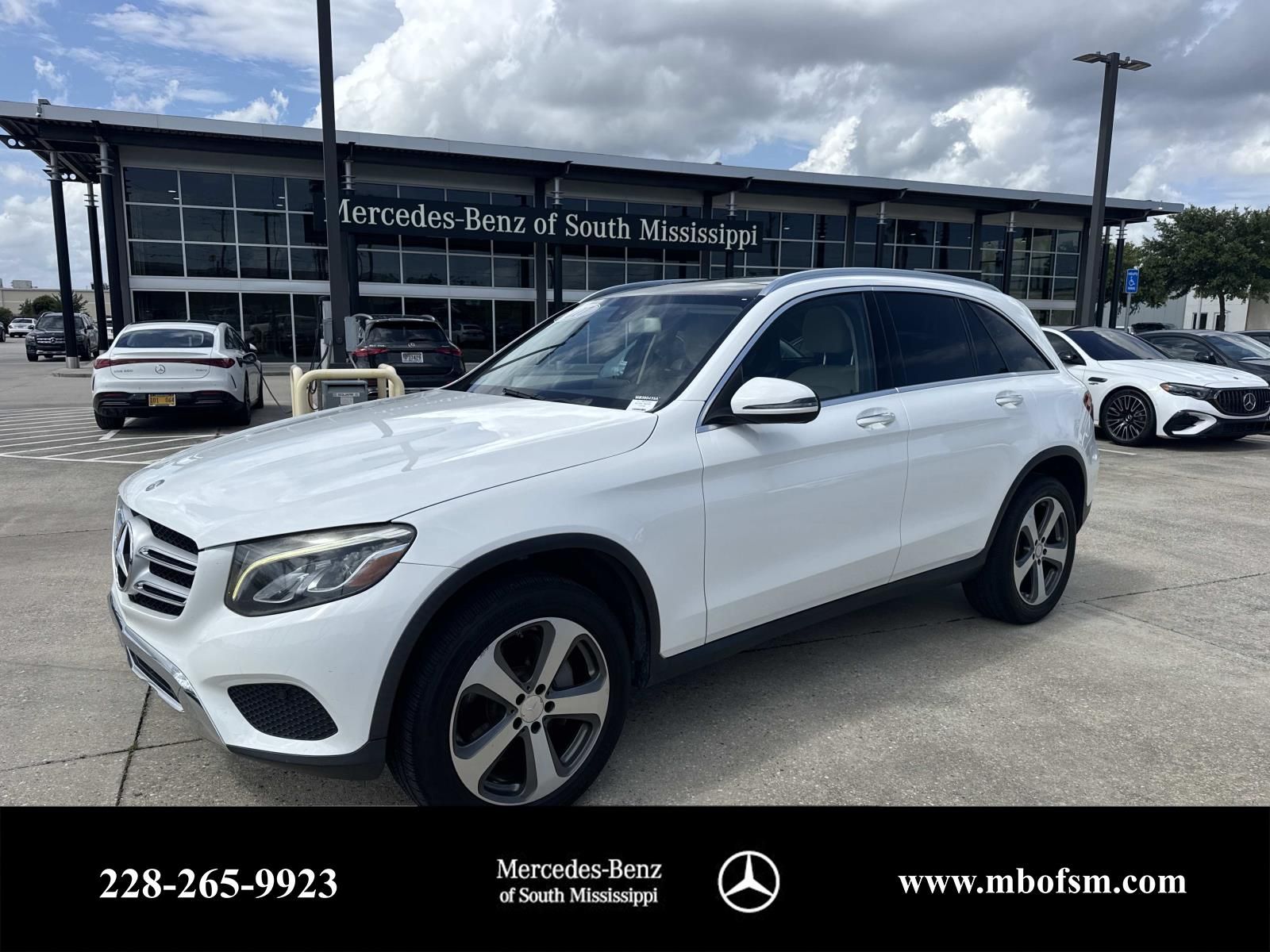 Polar White 2017 Mercedes-Benz GLC SUV / Crossover Rear-Wheel Drive 9-Speed Automatic
