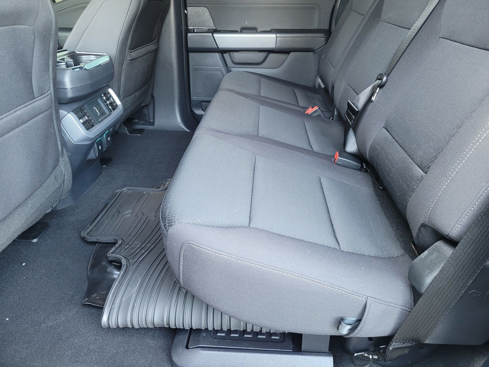 Used 2025 Black Ford XLT image 10