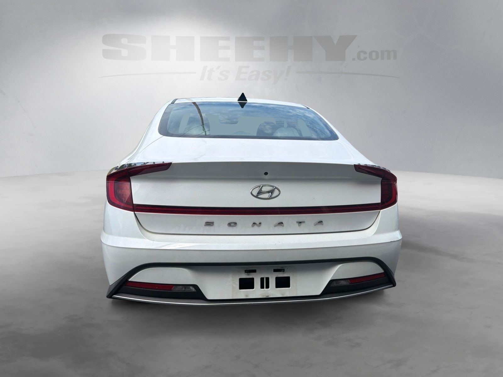 Used 2020 Quartz White Hyundai SE image 13