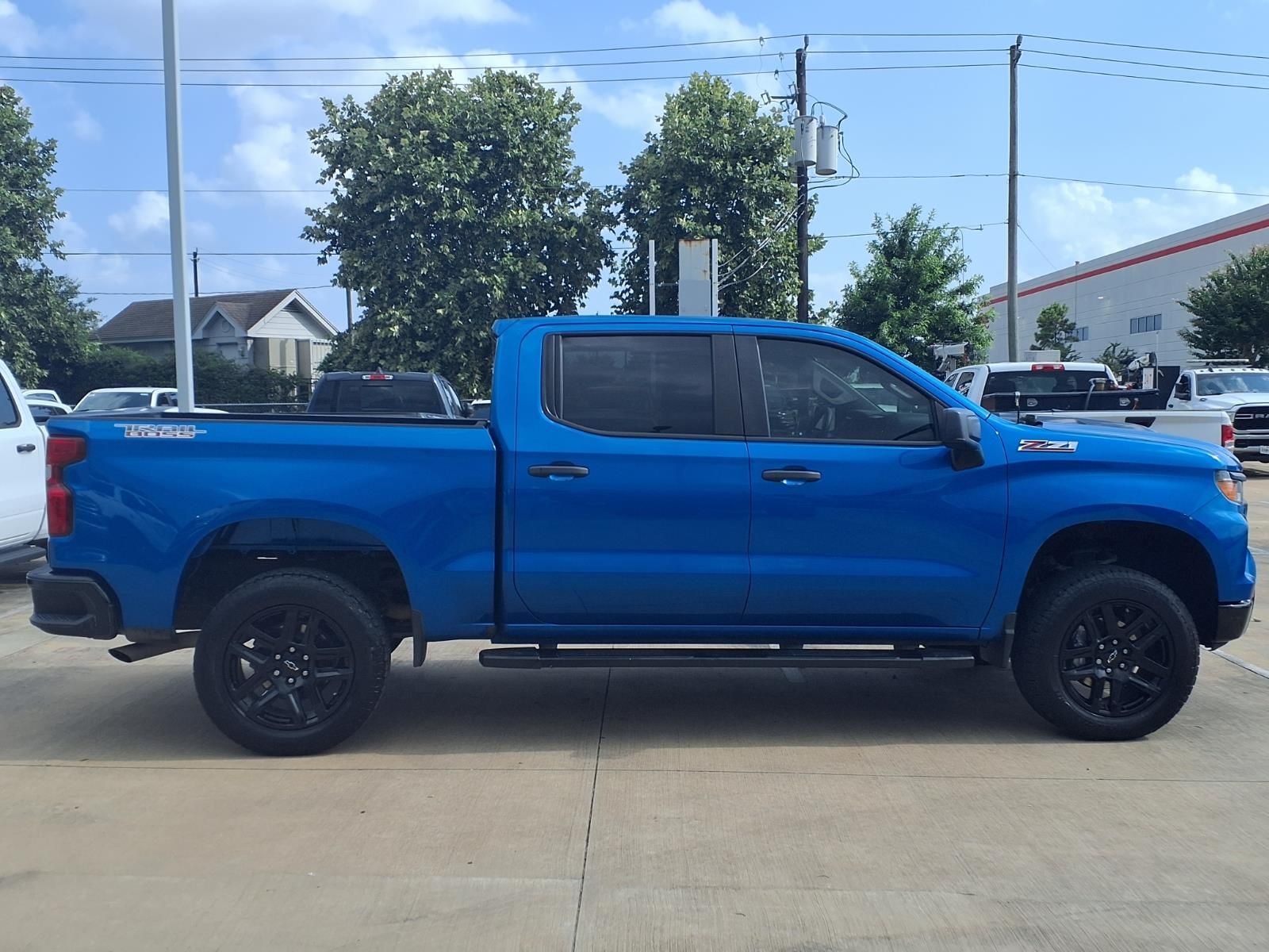 2023 Chevrolet Silverado 1500 Custom Trail Boss - 3