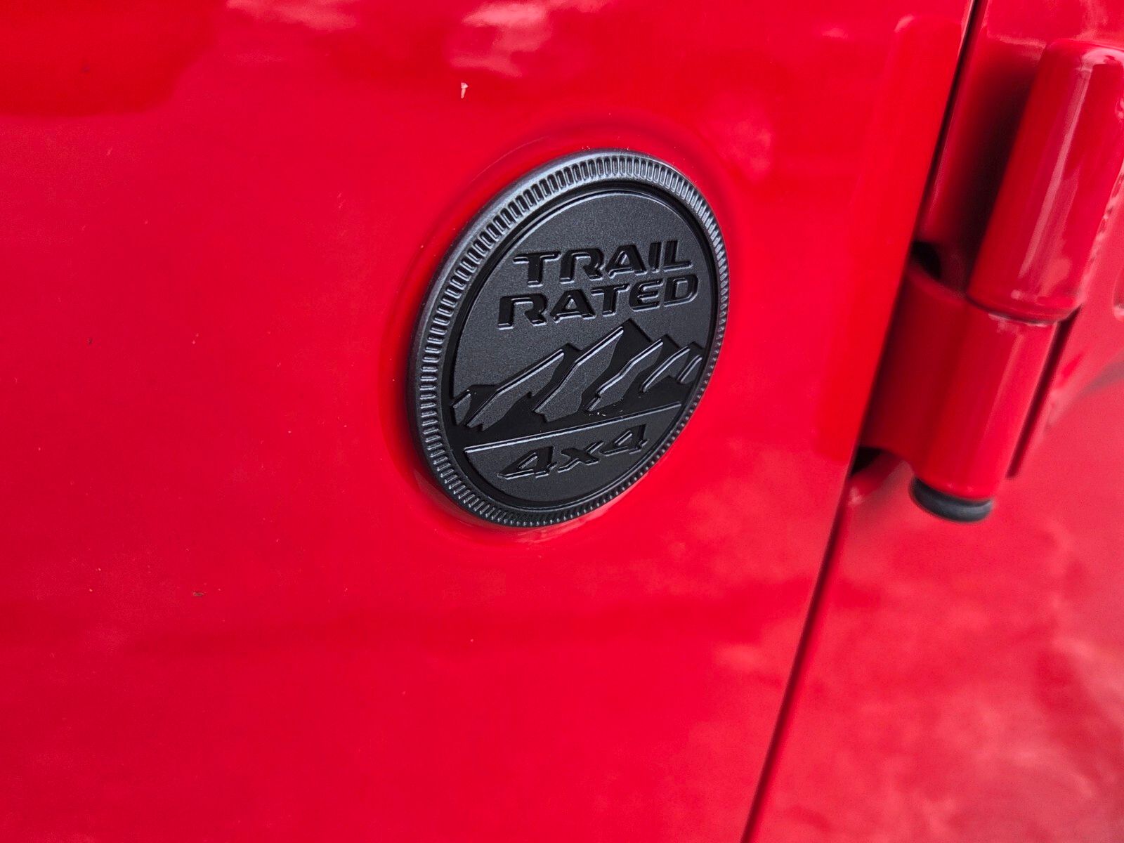 Used 2025 Red Jeep Sport S image 17