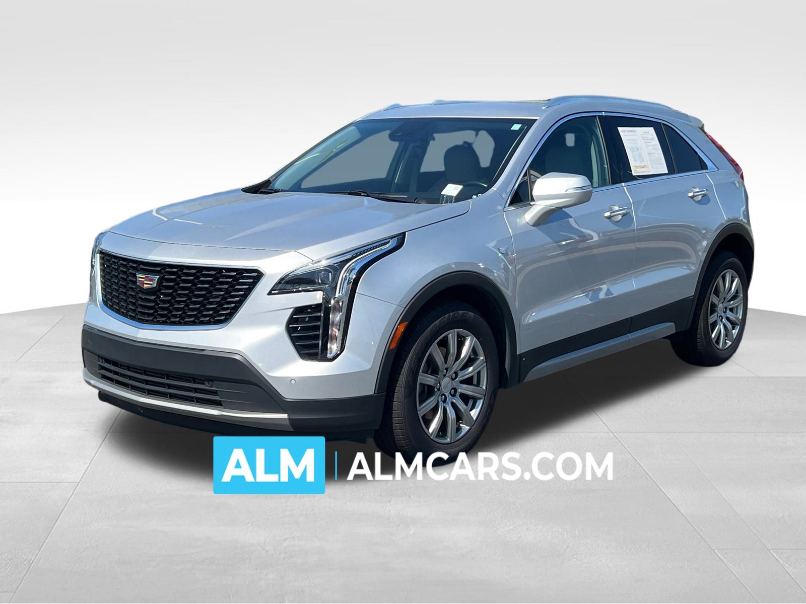 2022 Cadillac XT4 Premium Luxury 1