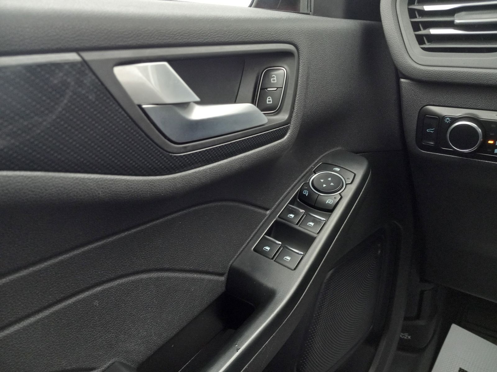 2024 Ford Escape image 26