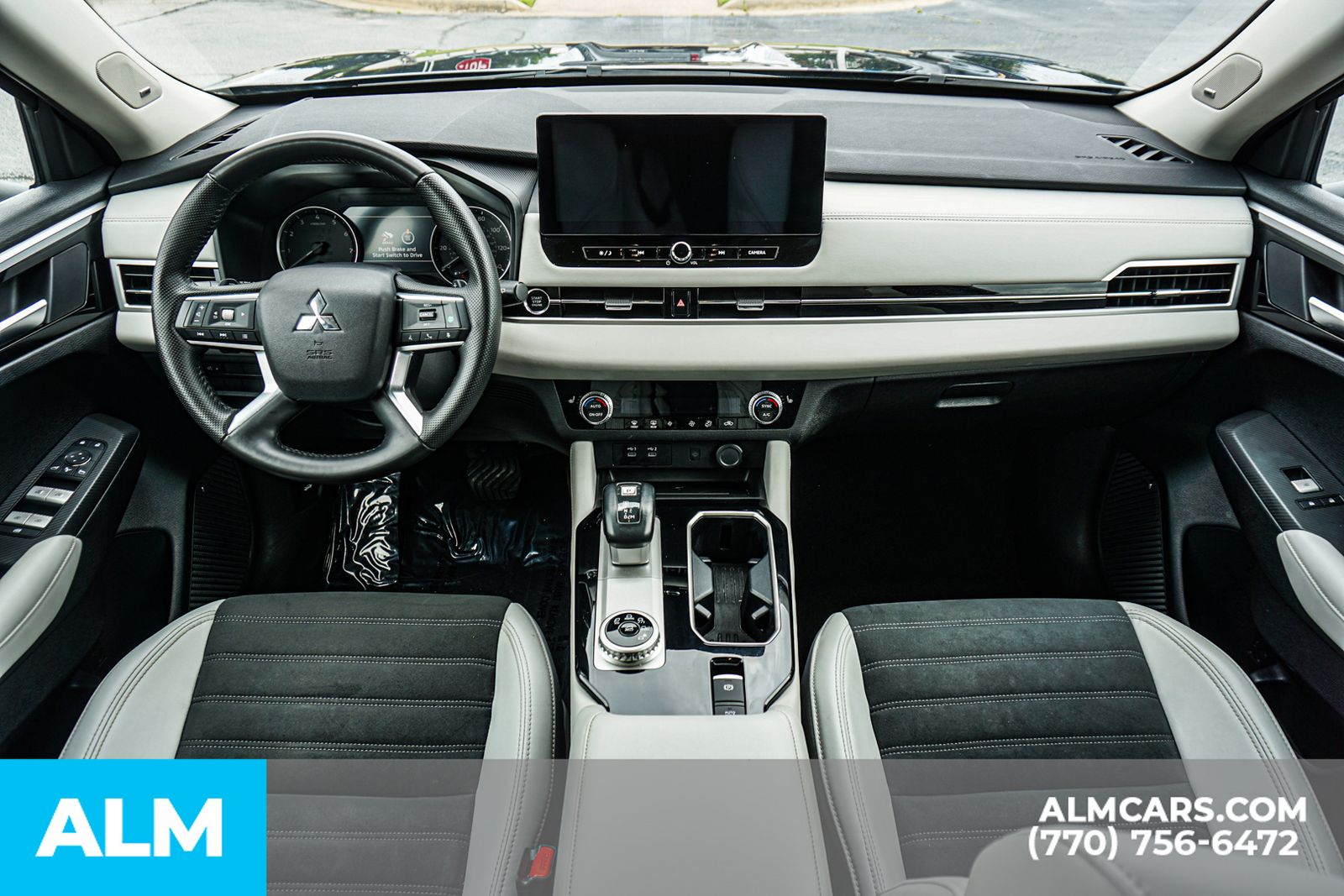 Used 2025 Blue Mitsubishi SE image 30