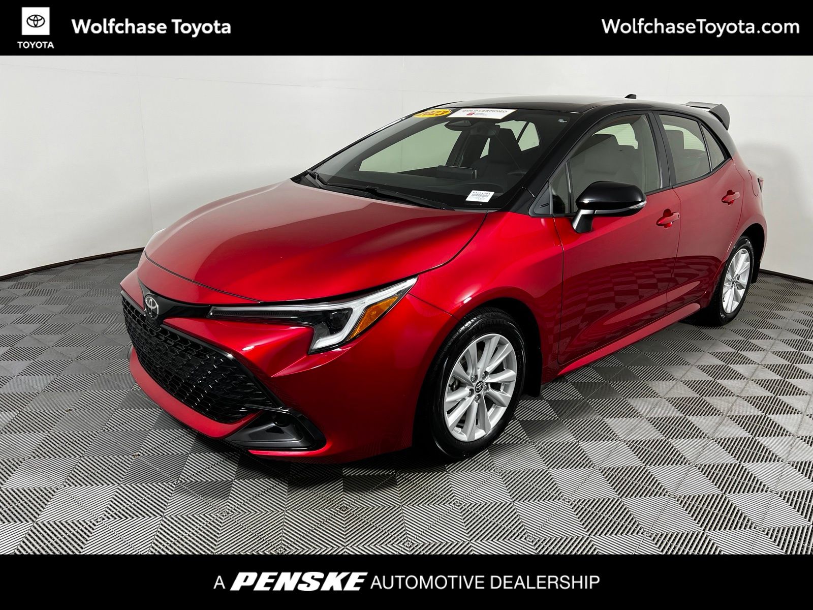 2023 Toyota Corolla Hatchback SE FWD
