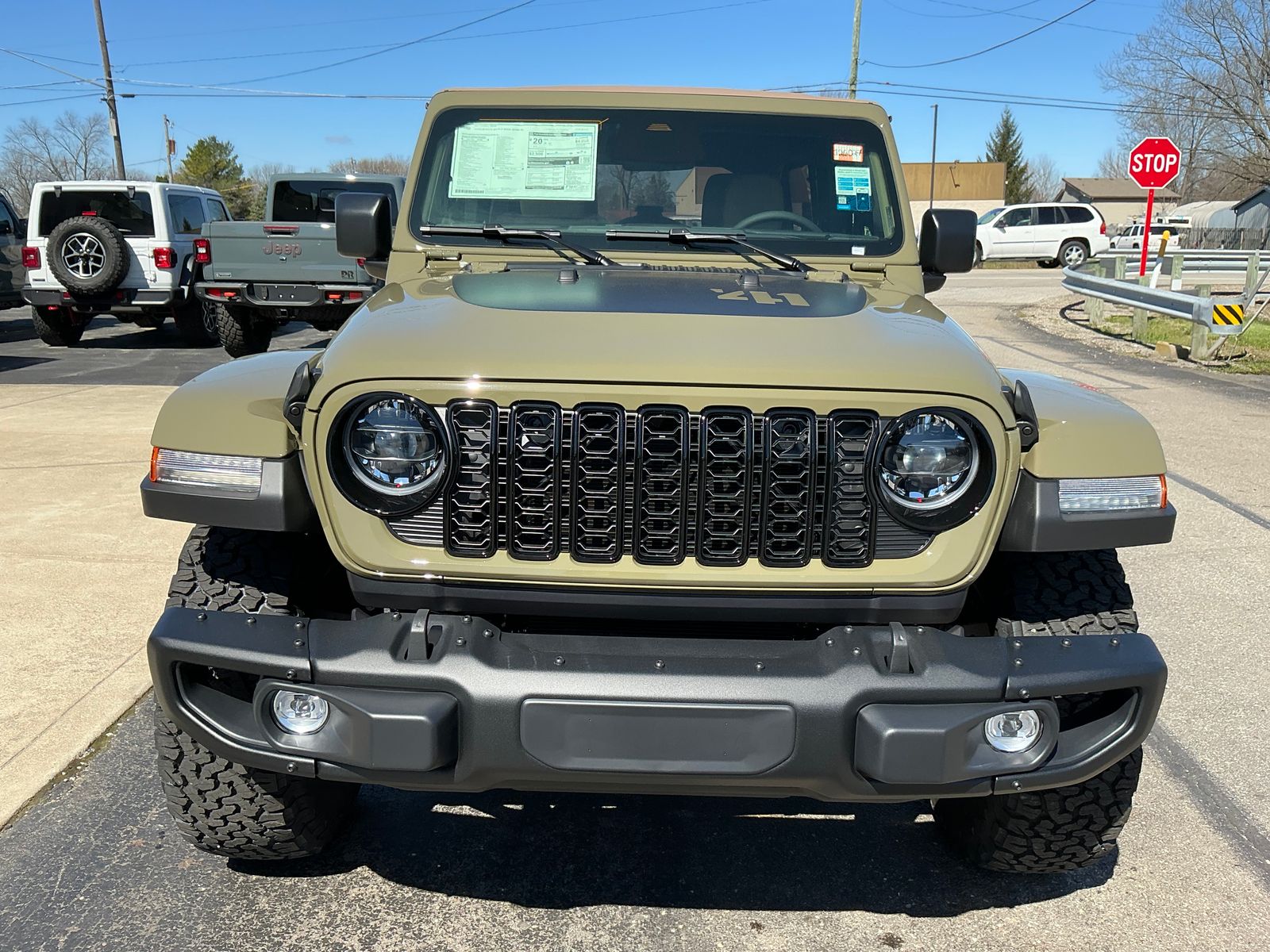 View vehicle photo 2