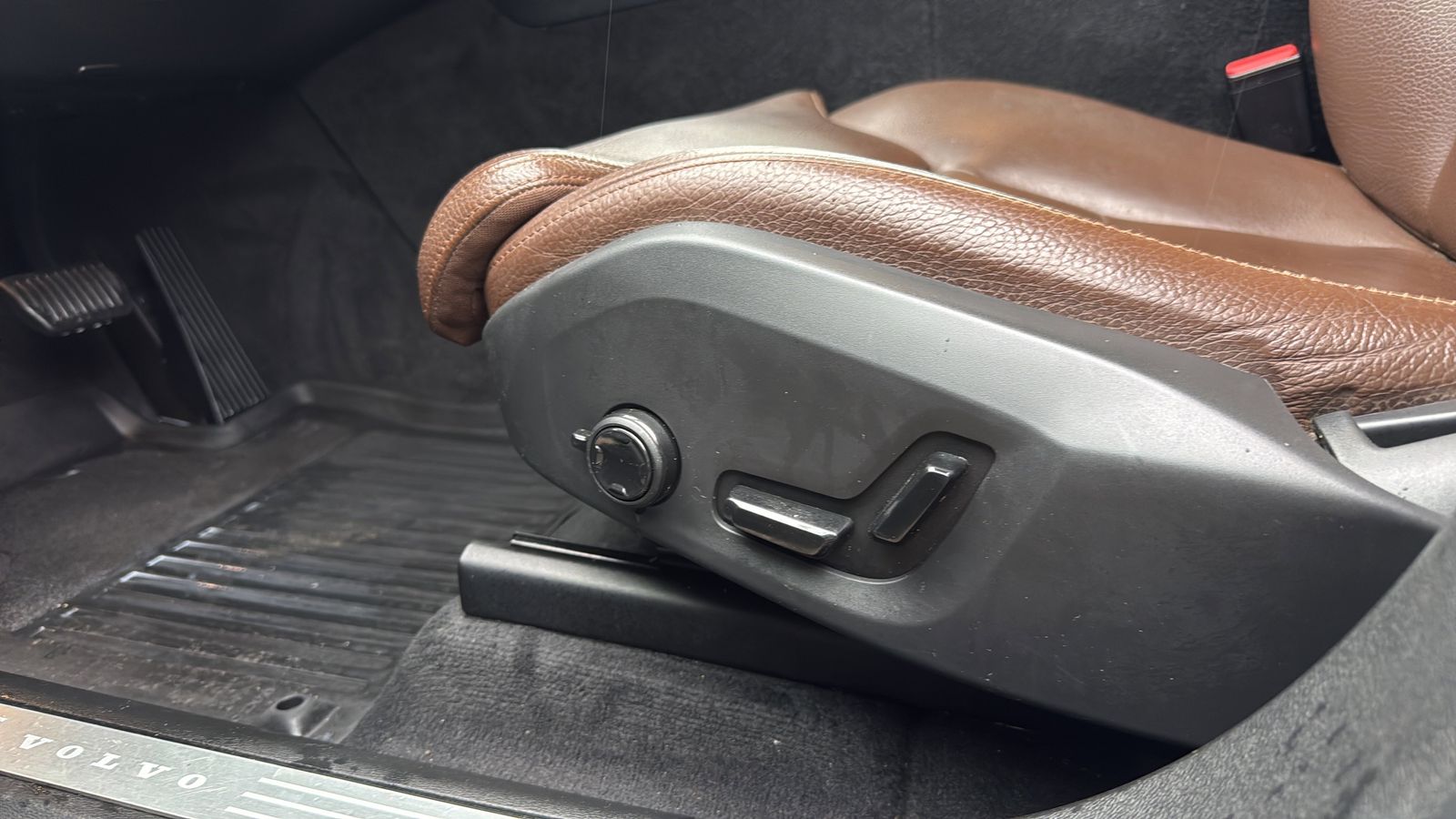 Used Car 2019 Volvo Xc60  T5 Momentum For Sale Under $20,000 In Austin, Texas